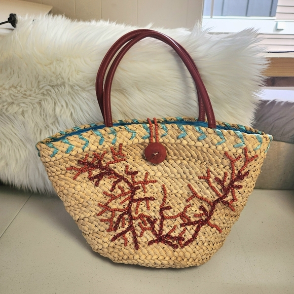 Vintage Woven Straw Raffia Purse Tote Bag Beaded Ocean Red Coral Beach 1970s - Picture 2 of 11